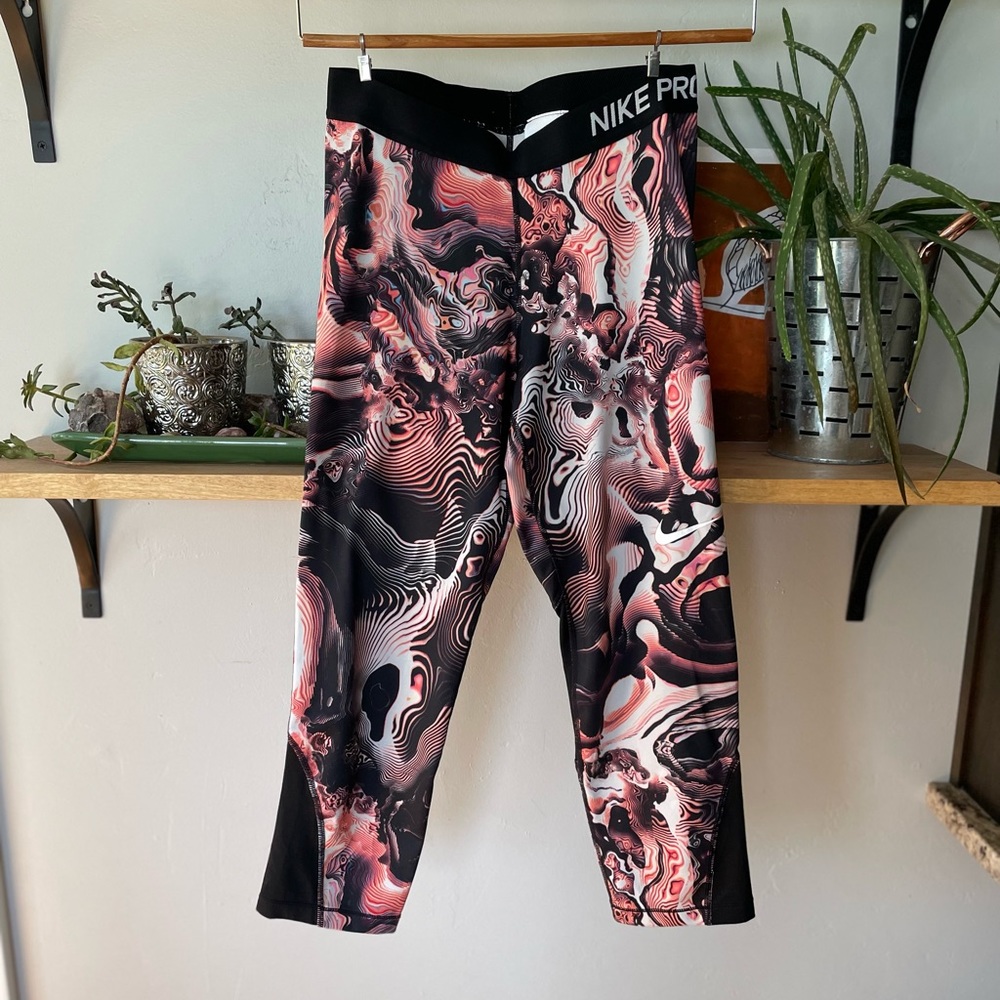 Nike Pro Dri-Fit Mesh Panel Cropped Legging Graphic Swirl Print Size Medium